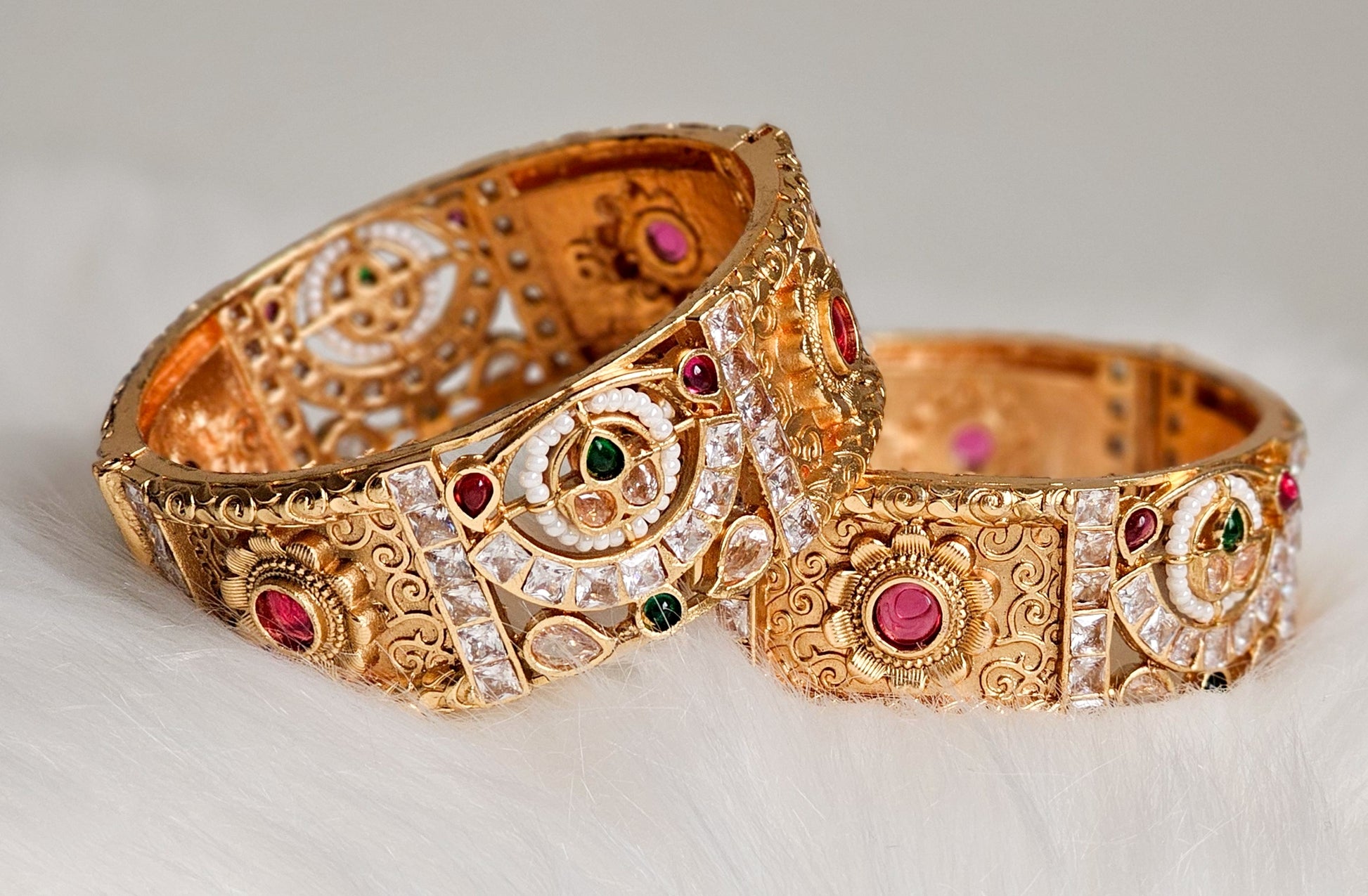 RAKAGO0037 - Gold-Plated Rajwadi Bangle Set