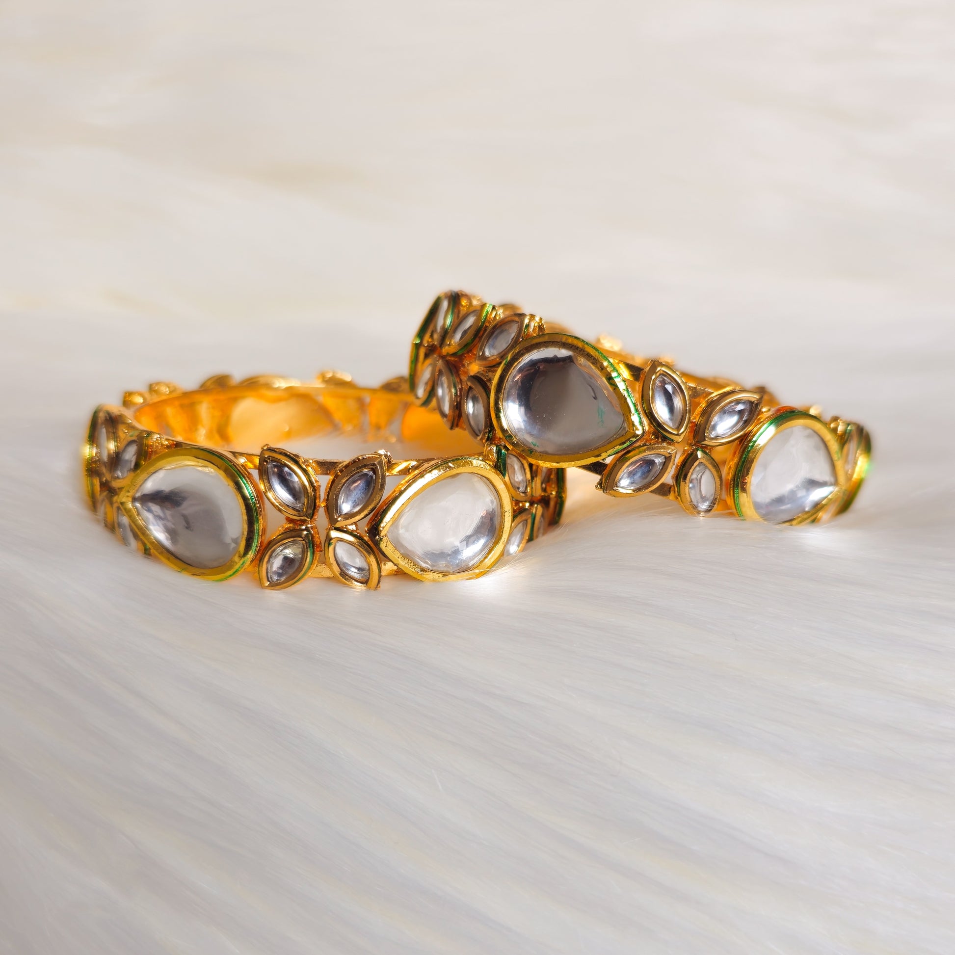 KUKAGO0027 - Gold-Plated Kundan Bangle Set