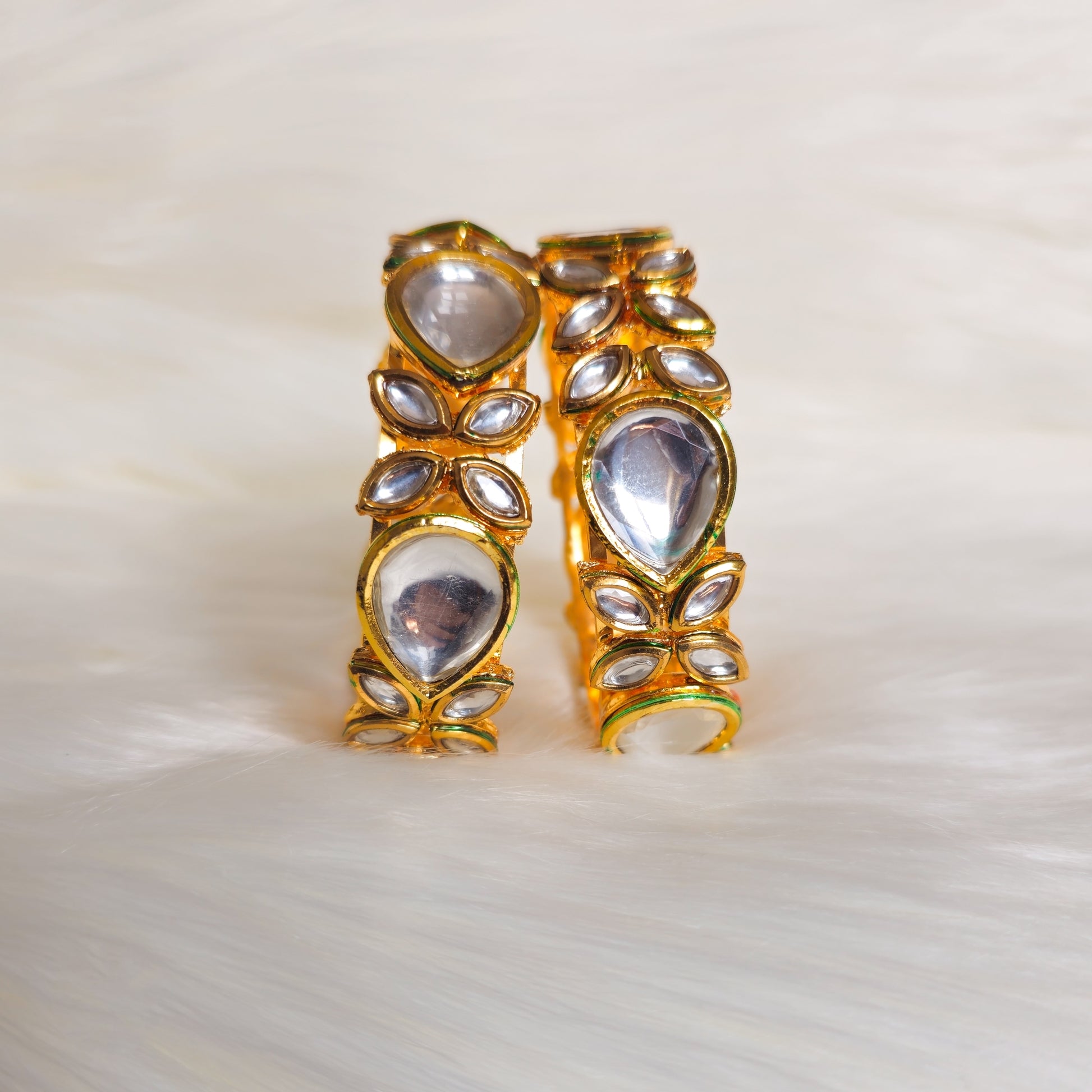 KUKAGO0027 - Gold-Plated Kundan Bangle Set