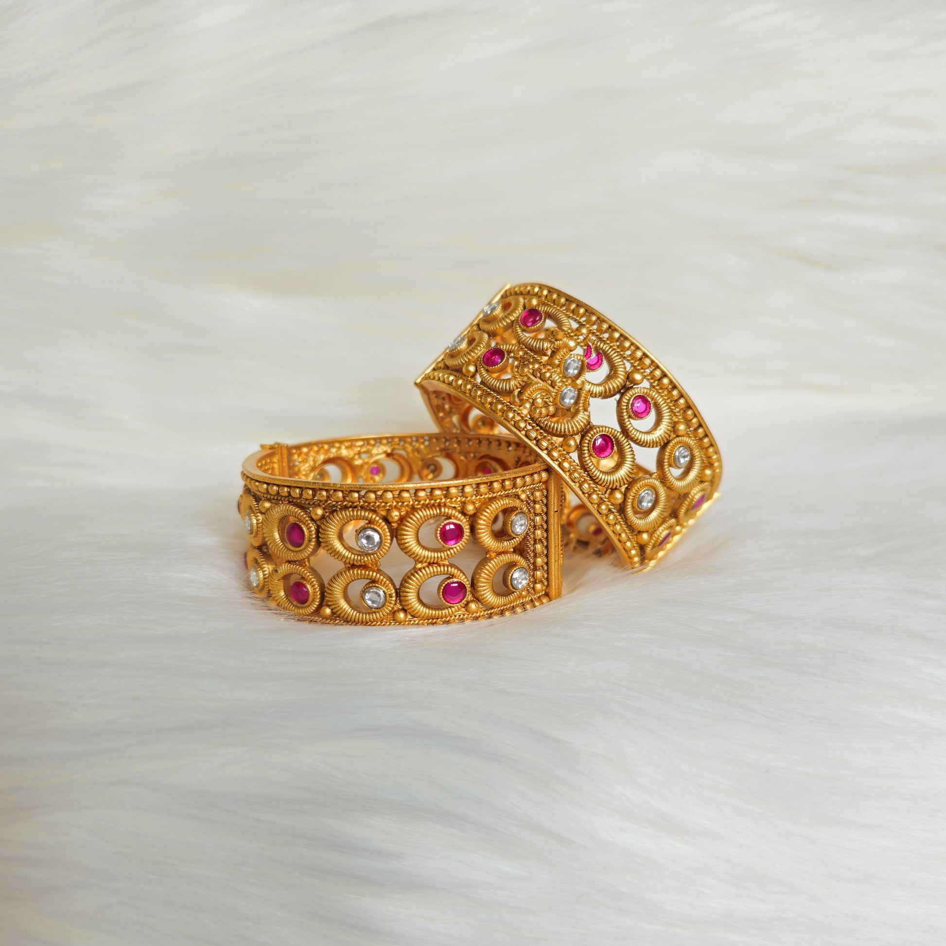 RAKAGO0031 - Gold-Plated Rajwadi Bangle Set