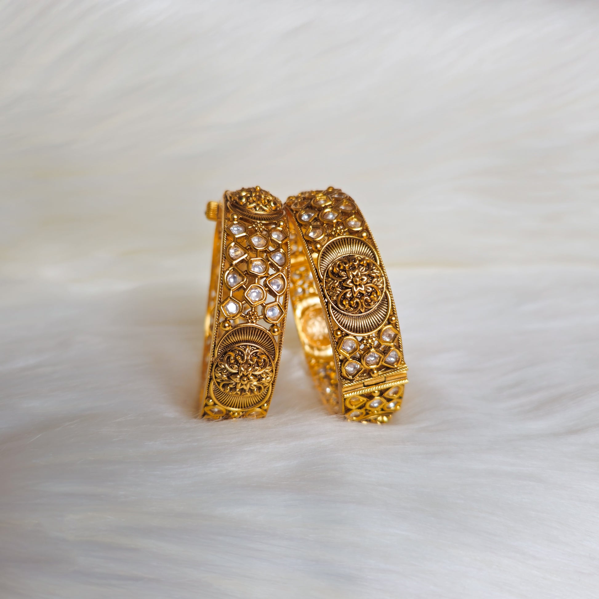 KUKAGO0040 - Gold-Plated Kundan Bangle Set