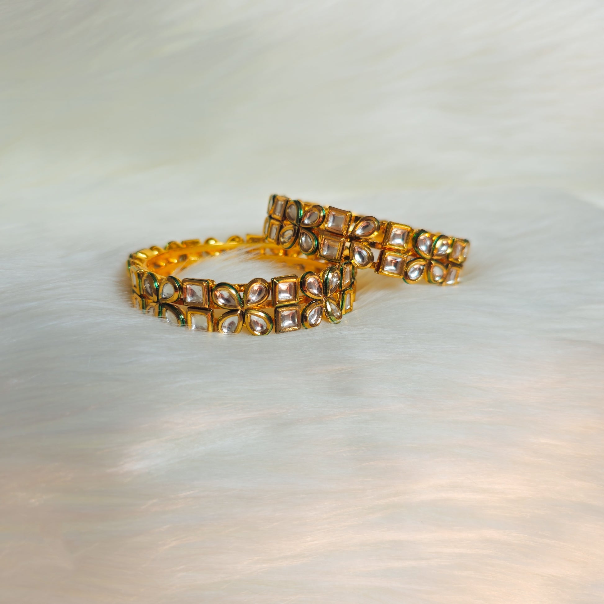 KUKAGO0046 - Gold-Plated Kundan Bangle Set