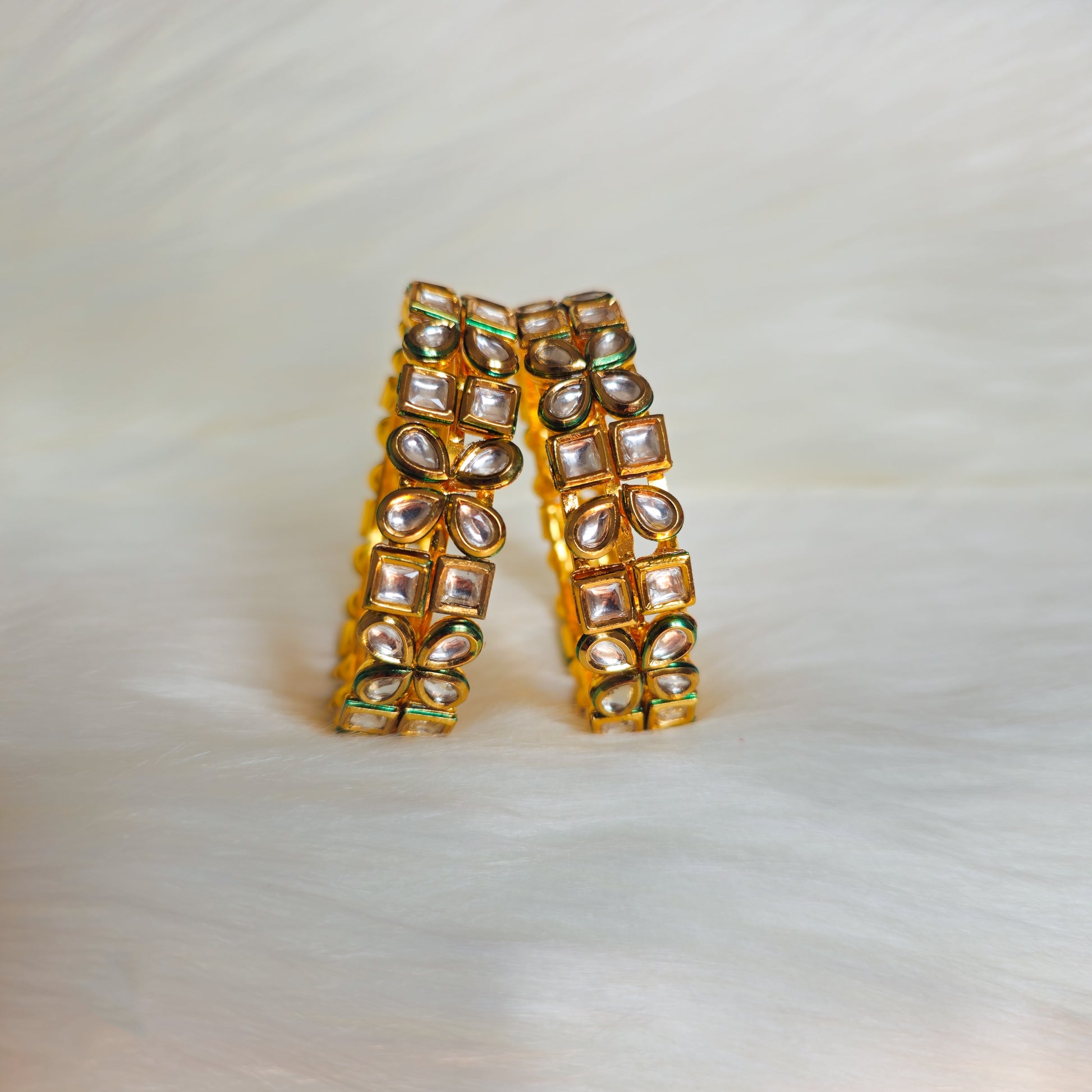 KUKAGO0046 - Gold-Plated Kundan Bangle Set