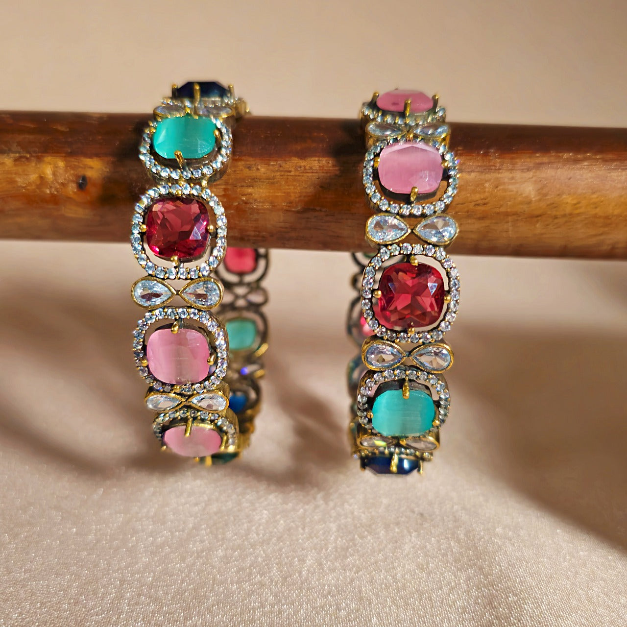 MOKAMC0057 - Antique Gold-Plated Moissanite Bangle Set