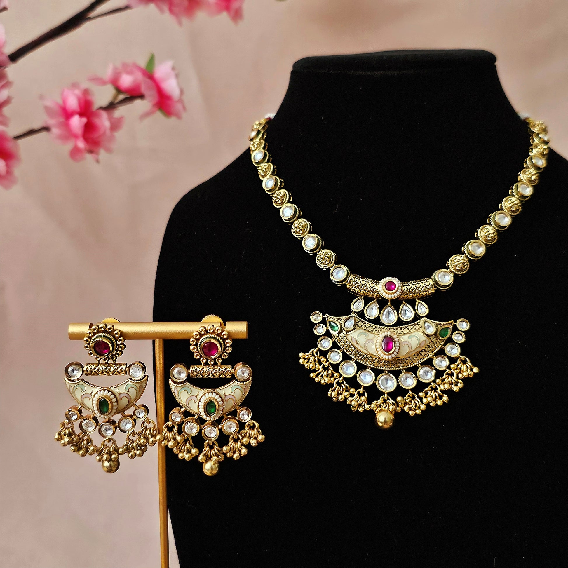 GGNEGO0091 - Gold Plated Kundan Necklace Set