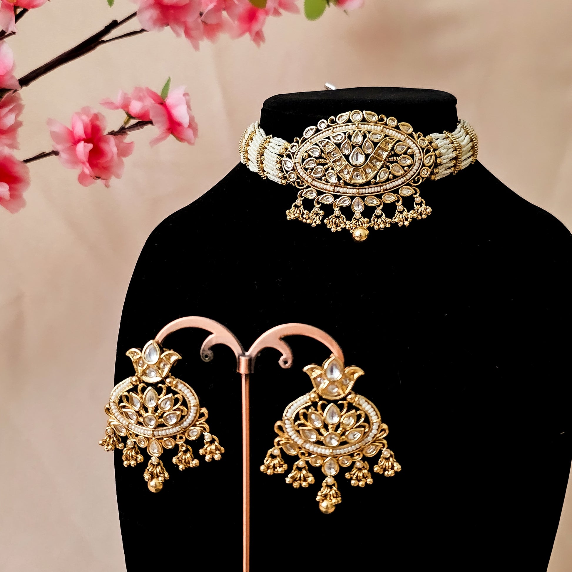 GGCHG00085 - Gold Plated Kundan Choker Set