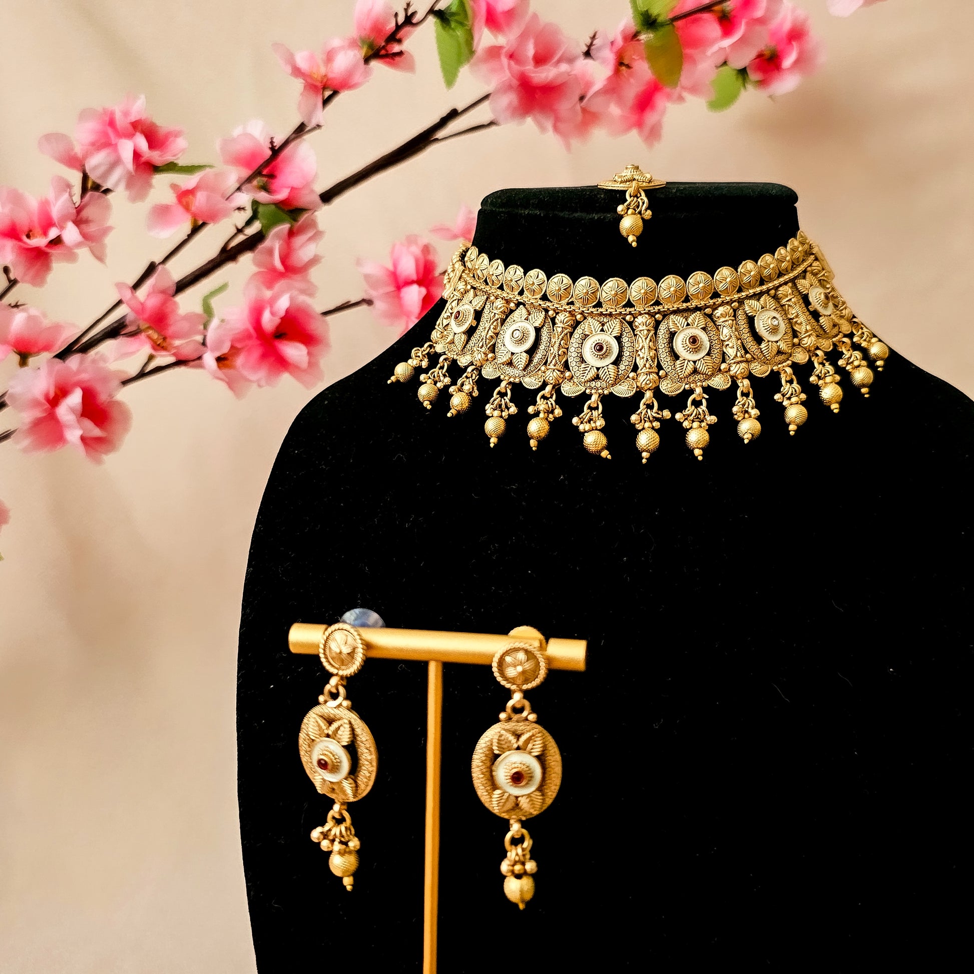 RACHCP0068 - Gold Plated Rajwadi Choker Set