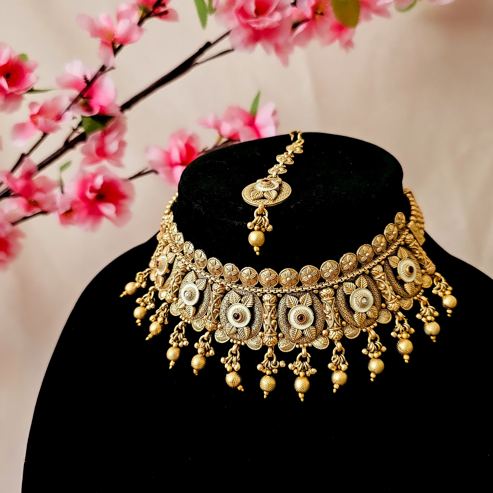 RACHCP0068 - Gold Plated Rajwadi Choker Set