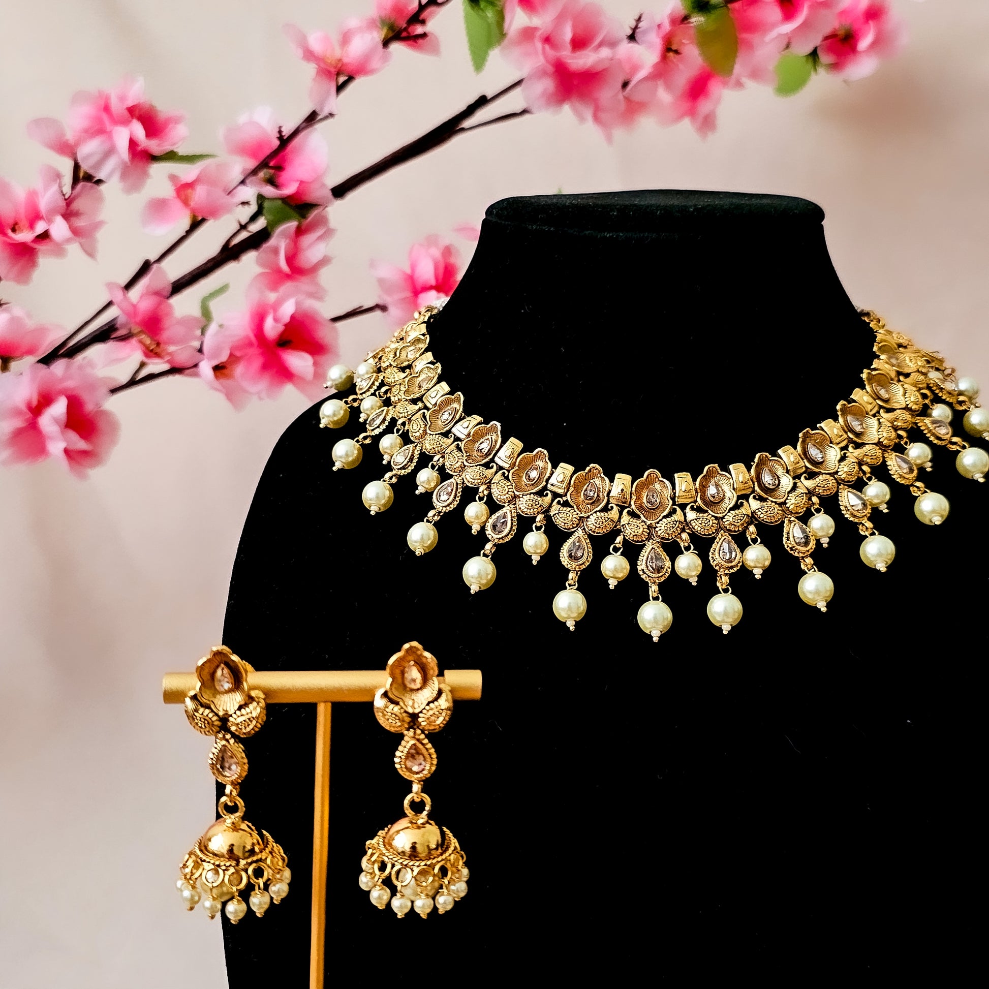 RANEGO0079 - Gold Plated Rajwadi Necklace Set