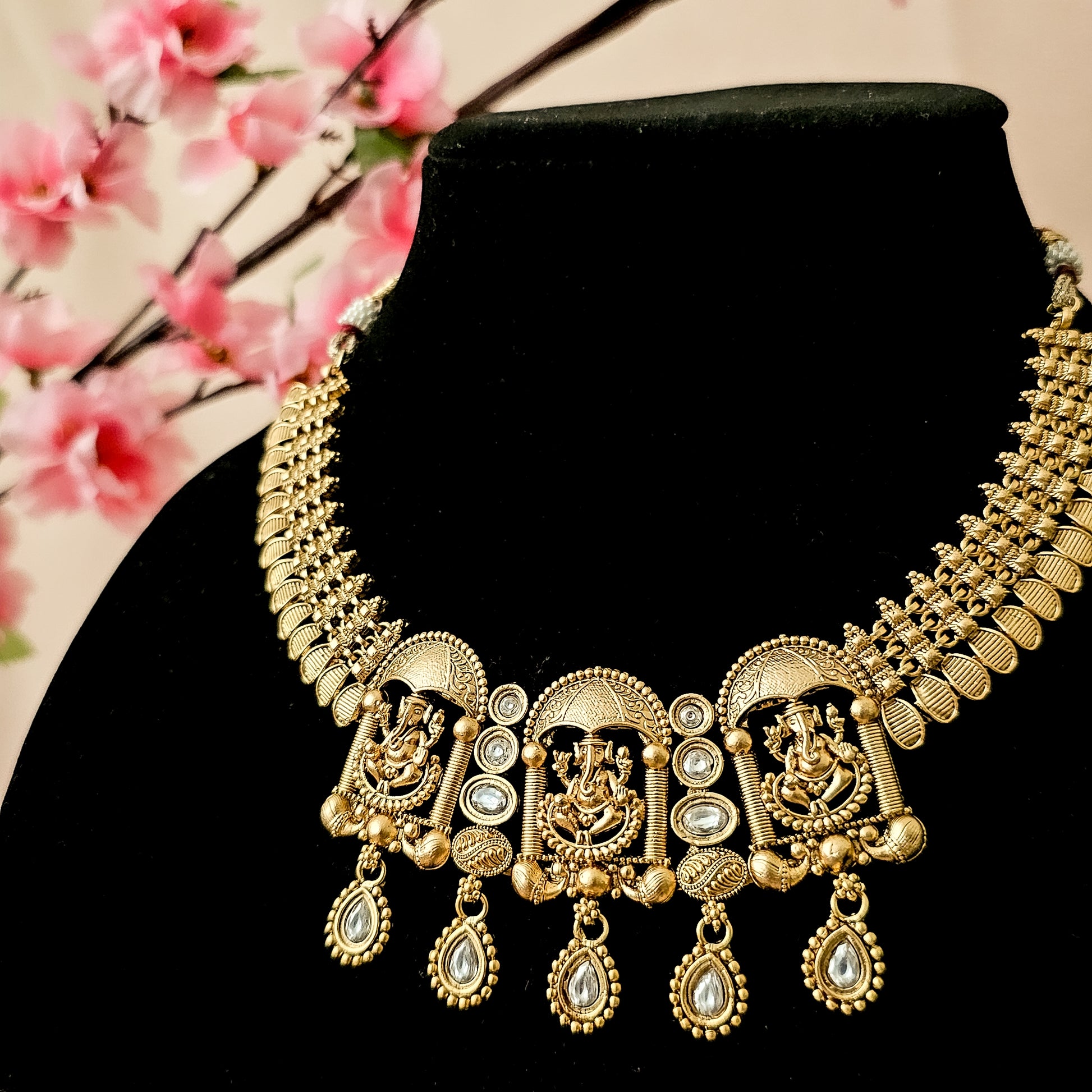 RACHCP0065 - Gold Plated Ganesha Rajwadi Set