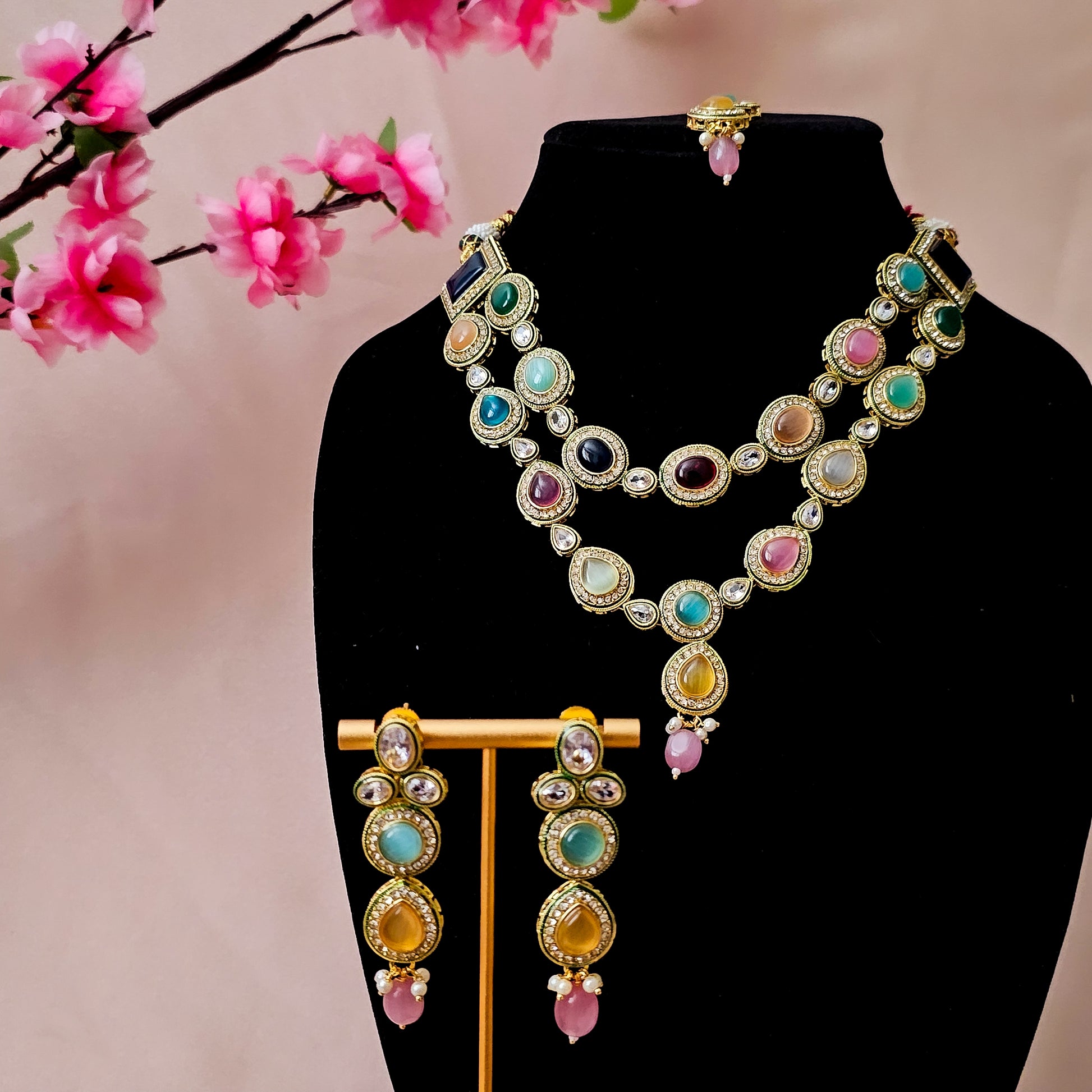 MNNEMI20074 - Double Layered Gold-Plated Necklace Set