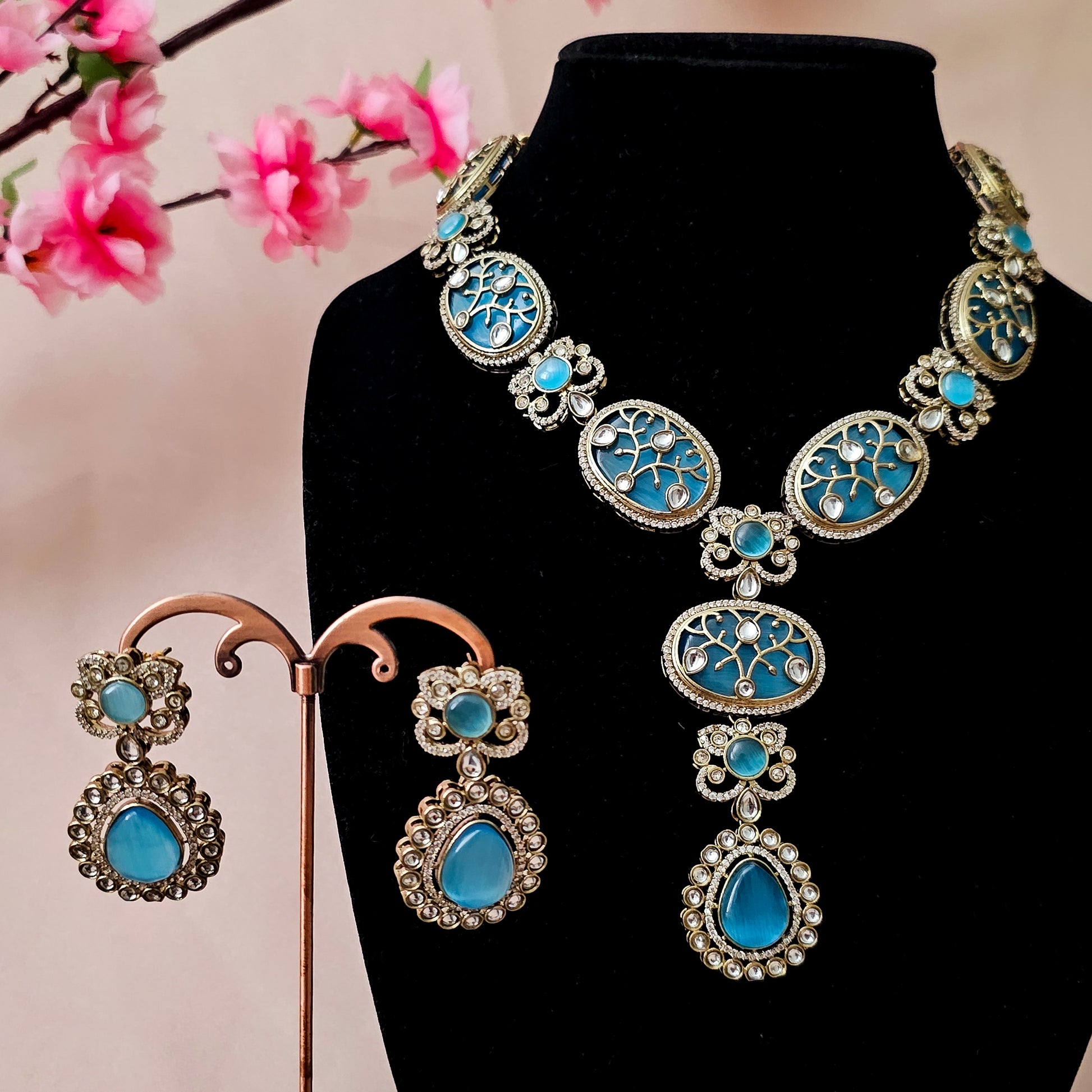 KUNESB0142 - Antique Gold Long Necklace Set with Kundan
