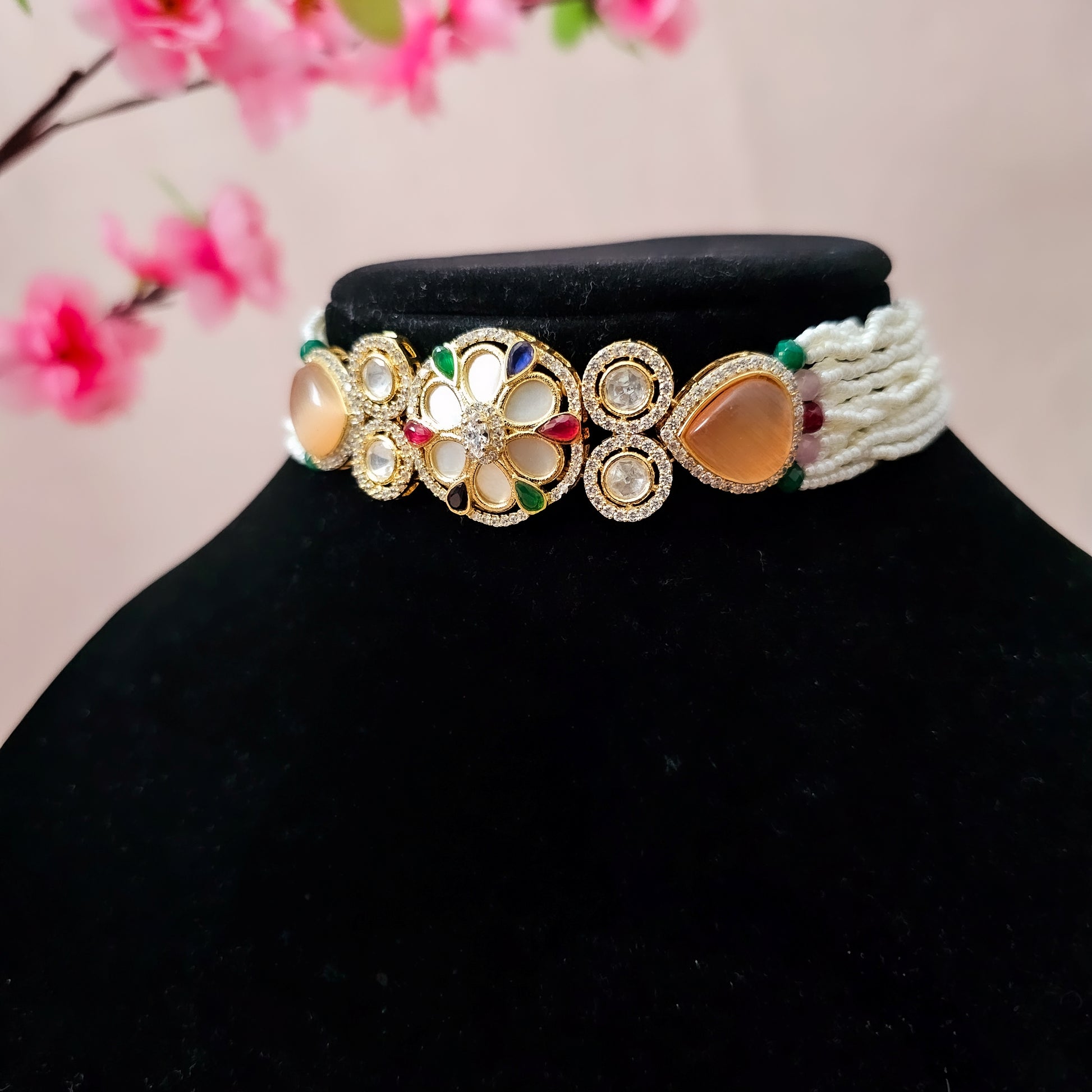 PECHPE0167 - Gold-Plated Moissanite Choker Set with Mother of Pearl