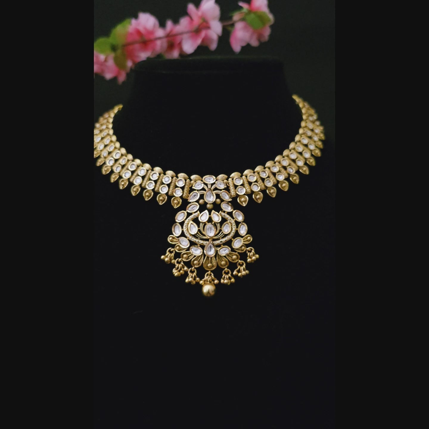 GGNEGO0087 - Gold Plated Kundan Necklace Set